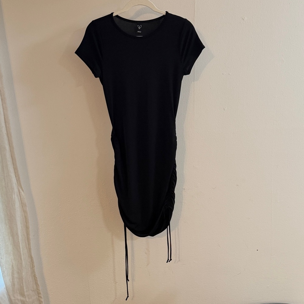 Windsor Black Short-Sleeve Ruched Drawstring Tunic